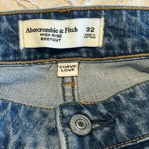 Abercrombie & Fitch Curve Love High Rise Jeans